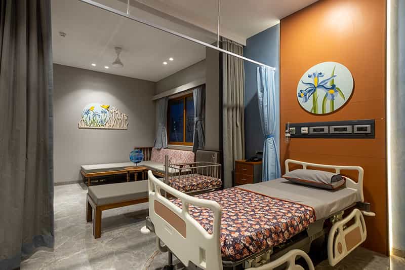 aI ris Suite Room of Best maternity hospital in Surat